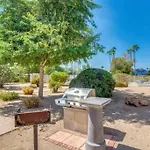 Casa Camelback Only 10Min Walk To Oldtown W Pool, Patio, Smoker, Ping Pong Table