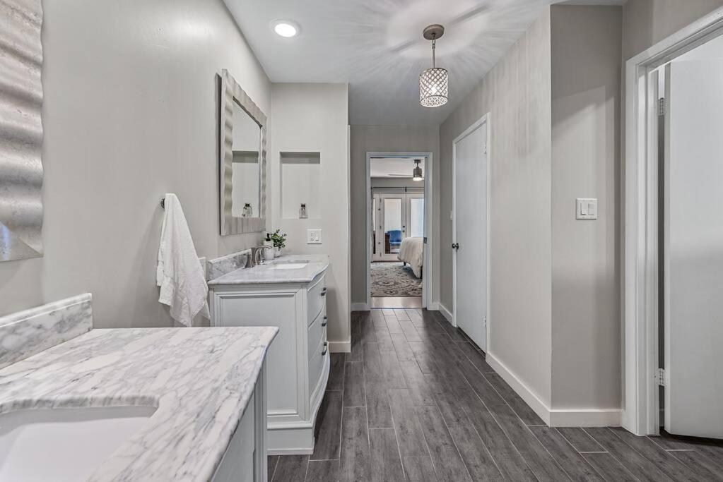 Casa Camelback Only 10min Walk To Oldtown W Pool, Patio, Smoker, Ping Pong Table Scottsdale