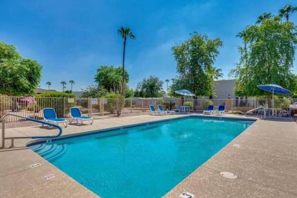 Casa Camelback Only 10min Walk To Oldtown W Pool, Patio, Smoker, Ping Pong Table * Scottsdale