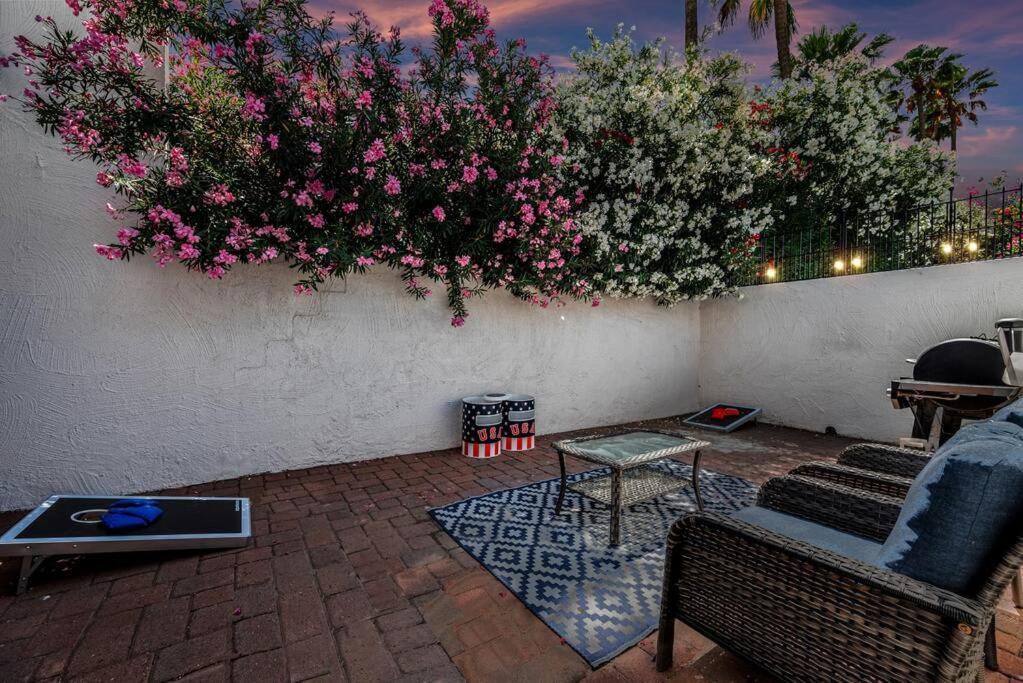 Holiday home Casa Camelback Only 10min Walk To Oldtown W Pool, Patio, Smoker, Ping Pong Table *